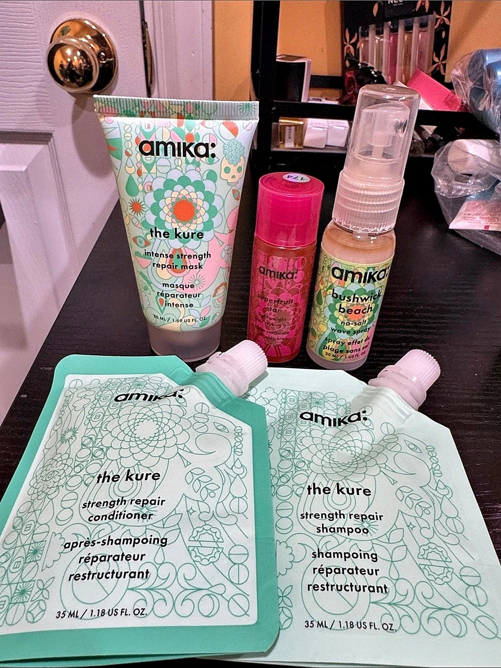 amika: The Kure / Bushwick Beach / Superfruit Star: Hair Care Set Green & Pink